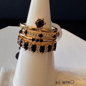 Bomb Party – Delicates - RG68100 Joy in Quiet Company